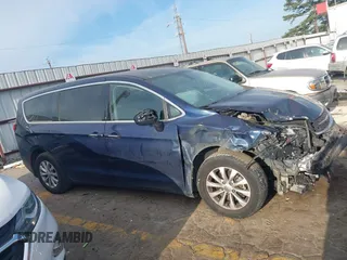 2019 Chrysler Pacifica Touring Plus z VIN 2C4RC1FG5KR550411, wystawiony jako IAAI lot #42066955 z przebiegiem 121 505 mil mil oraz . Historia ofert i sprzedaży dostępna na DreamBid. Obrazek 13.