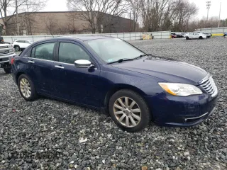 2014 Chrysler 200 Limited with VIN 1C3CCBCG3EN156346, listed as a Copart auction lot 52144525 with 129,985 mi miles and Clean Title. Bid and sale history available at carsss.com. Image 4.
