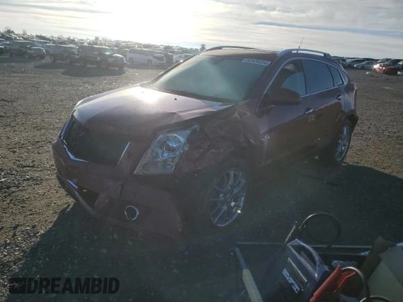 2013 Cadillac SRX Performance Collection with VIN 3GYFNDE30DS552404, listed as a Copart auction lot 82420234 with 77,165 mi miles and Salvage Title. Bid and sale history available at carsss.com. Image 1.
