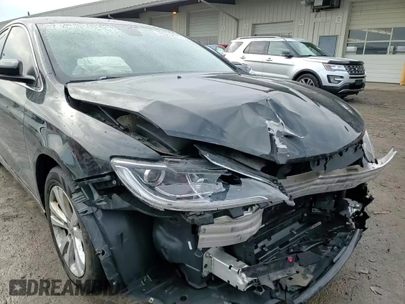 2015 Chrysler 200 Limited with VIN 1C3CCCAB7FN697835, listed as a Copart auction lot 46066835 with 141,085 mi miles and Non repairable. Bid and sale history available at DreamBid. Image 10.