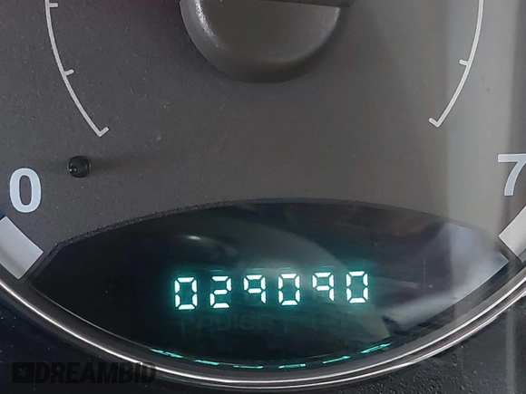 2007 Jeep Liberty Limited z VIN 1J4GK58K57W509255, wystawiony jako IAAI lot #42216555 z przebiegiem 29 090 mil mil oraz . Historia ofert i sprzedaży dostępna na DreamBid. Obrazek 16.