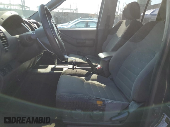 2006 Nissan Xterra SE z VIN 5N1AN08U46C555680, wystawiony jako Copart lot #59708765 z przebiegiem 210 136 mil mil oraz Czysty tytuł • Clean title. Historia ofert i sprzedaży dostępna na DreamBid. Obrazek 7.