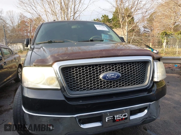 2007 Ford F-150 XL with VIN 1FTRF12W27NA65149, listed as a IAAI auction lot 41102740 with 230,647 mi miles. Bid and sale history available at carsss.com. Image 12.