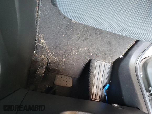 2021 Chevrolet Traverse LT Cloth with VIN 1GNEVMKWXMJ220477, listed as a IAAI auction lot 42842579 with 62,180 mi miles and . Bid and sale history available at DreamBid. Image 1.