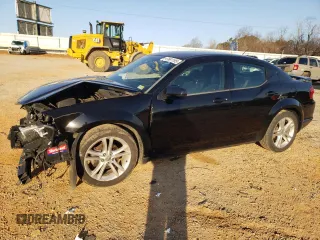 2014 Dodge Avenger SXT z VIN 1C3CDZCGXEN218606, wystawiony jako Copart lot #47861195 z przebiegiem 197 346 mil mil oraz Szkoda całkowita • Salvage title. Historia ofert i sprzedaży dostępna na DreamBid. Obrazek 1.