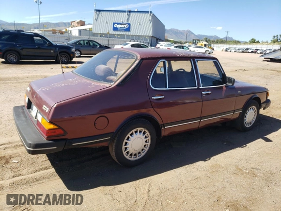 1984 Saab 900 z VIN YS3AH45J0E1012360, wystawiony jako Copart lot #72200784 z przebiegiem 247 761 mil mil oraz Czysty tytuł • Clean title. Historia ofert i sprzedaży dostępna na DreamBid. Obrazek 3.