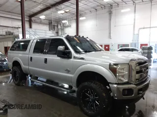 2014 Ford F-250 XL z VIN 1FT7W2BT2EEB41615, wystawiony jako IAAI lot #42093048 z przebiegiem 232 491 mil mil oraz . Historia ofert i sprzedaży dostępna na DreamBid. Obrazek 1.