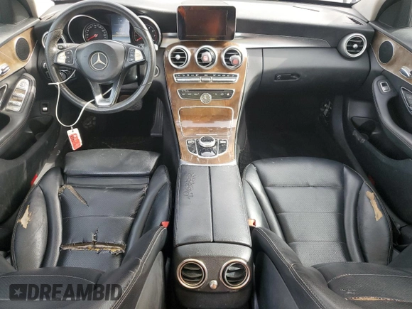 2017 Mercedes-Benz C 300 z VIN 55SWF4JB5HU197727, wystawiony jako Copart lot #62856795 z przebiegiem Nie podano mil oraz Czysty tytuł • Clean title. Historia ofert i sprzedaży dostępna na DreamBid. Obrazek 8.