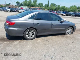 2011 Hyundai Azera Limited with VIN KMHFC4DF1BA552350, listed as a IAAI auction lot 42628519 with 295,296 mi miles and . Bid and sale history available at DreamBid. Image 4.