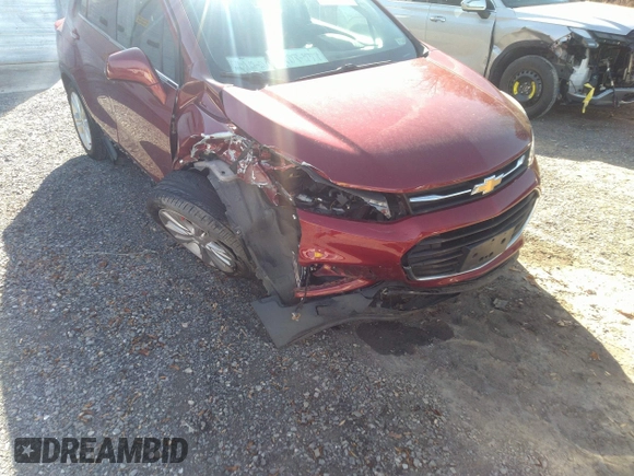 2018 Chevrolet Trax Premier with VIN 3GNCJRSB4JL176333, listed as a IAAI auction lot 40914154 with 66,689 mi miles. Bid and sale history available at carsss.com. Image 6.