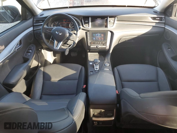 2021 Infiniti QX50 Pure z VIN 3PCAJ5AA1MF101089, wystawiony jako Copart lot #45558055 z przebiegiem 7 305 mil mil oraz Czysty tytuł • Clean title. Historia ofert i sprzedaży dostępna na DreamBid. Obrazek 8.