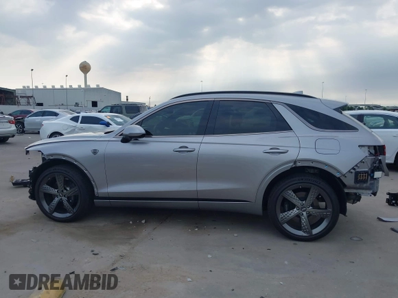 2024 Genesis GV70 Sport z VIN 5NMMCDTC6RH013693, wystawiony jako IAAI lot #42316363 z przebiegiem 4 824 mil mil oraz . Historia ofert i sprzedaży dostępna na DreamBid. Obrazek 15.