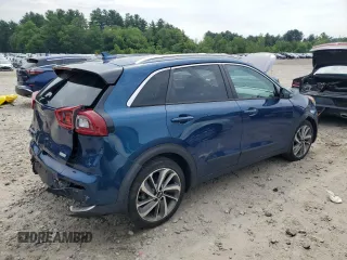 2019 Kia Niro Touring with VIN KNDCE3LCXK5345712, listed as a Copart auction lot 61921284 with 57,903 mi miles and Salvage Title. Bid and sale history available at carsss.com. Image 3.