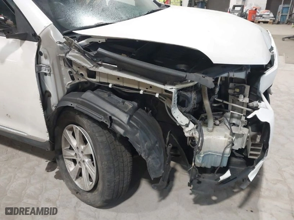 2013 Toyota Highlander with VIN 5TDBK3EHXDS222731, listed as a IAAI auction lot 41768324 with 122,028 mi miles. Bid and sale history available at carsss.com. Image 17.