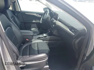 2021 Ford Escape SEL with VIN 1FMCU0H6XMUB20523, listed as a IAAI auction lot 42446320 with 37,681 mi miles and . Bid and sale history available at DreamBid. Image 5.