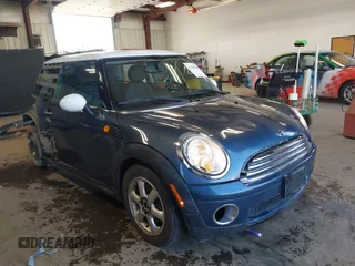2009 MINI Hardtop with VIN WMWMF33599TU73901, listed as a IAAI auction lot 42149005 with 73,716 mi miles and . Bid and sale history available at DreamBid. Image 1.