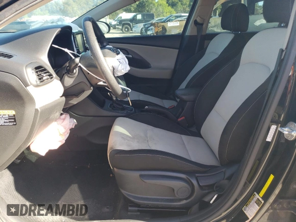 2019 Hyundai Elantra GT with VIN KMHH35LE3KU114158, listed as a Copart auction lot 70061744 with 118,777 mi miles and Non Repairable. Bid and sale history available at carsss.com. Image 7.