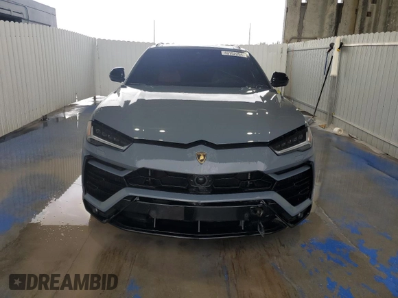 2022 Lamborghini Urus z VIN ZPBUA1ZL8NLA16768, wystawiony jako Copart lot #40152294 z przebiegiem 10 595 mil mil oraz Tytuł czysty. Historia ofert i sprzedaży dostępna na DreamBid. Obrazek 5.