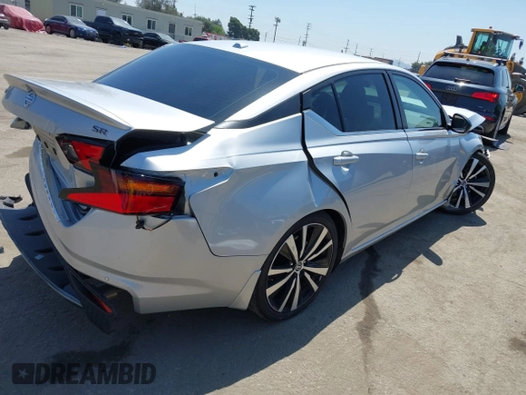 2022 Nissan Altima SR with VIN 1N4BL4CV5NN340131, listed as a IAAI auction lot 42002494 with 12,311 mi miles and . Bid and sale history available at DreamBid. Image 4.