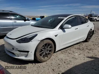 2022 Tesla Model 3 Long Range with VIN 5YJ3E1EB4NF317528, listed as a Copart auction lot 48573565 with 30,541 mi miles and Salvage Title. Bid and sale history available at carsss.com. Image 1.