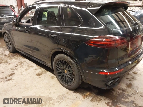 2016 Porsche Cayenne GTS z VIN WP1AD2A29GLA72438, wystawiony jako IAAI lot #41279805 z przebiegiem 29 769 mil mil oraz . Historia ofert i sprzedaży dostępna na DreamBid. Obrazek 3.