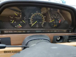 1989 Mercedes-Benz 300 с VIN WDBCA24E9KA446171, выставлен на аукционе Copart как лот 64433374 с пробегом 131 288 миль миль и На запчасти • Non repairable. История ставок и продаж доступна на DreamBid. Изображение 9.