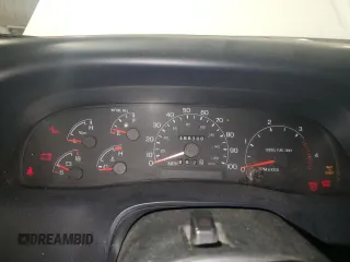2000 Ford F-250 XL z VIN 1FTNX21F9YEC09140, wystawiony jako Copart lot #51288465 z przebiegiem 168 388 mil mil oraz Szkoda całkowita • Salvage title. Historia ofert i sprzedaży dostępna na DreamBid. Obrazek 9.