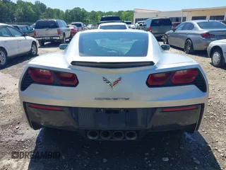 2018 Chevrolet Corvette 1LT z VIN 1G1YB2D73J5102194, wystawiony jako IAAI lot #42321149 z przebiegiem 103 086 mil mil oraz . Historia ofert i sprzedaży dostępna na DreamBid. Obrazek 16.
