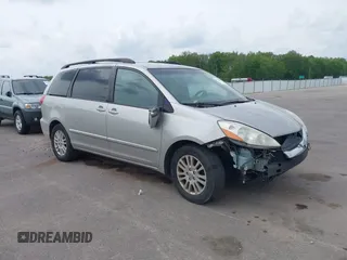 2007 Toyota Sienna XLE with VIN 5TDZK22C87S091840, listed as a IAAI auction lot 42146837 with 317,203 mi miles. Bid and sale history available at carsss.com. Image 1.