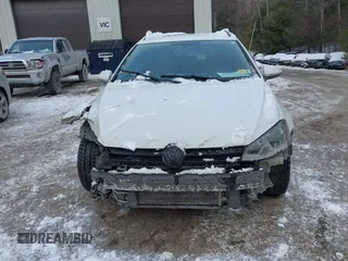 2017 Volkswagen Golf SportWagen S with VIN 3VW017AU2HM533268, listed as a IAAI auction lot 41450320 with 93,745 mi miles. Bid and sale history available at carsss.com. Image 13.