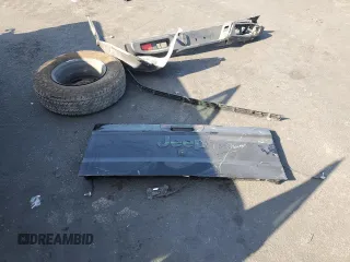 2023 Jeep Gladiator Sport z VIN 1C6HJTAG3PL530833, wystawiony jako Copart lot #56236565 z przebiegiem 15 967 mil mil oraz Szkoda całkowita • Salvage title. Historia ofert i sprzedaży dostępna na DreamBid. Obrazek 12.
