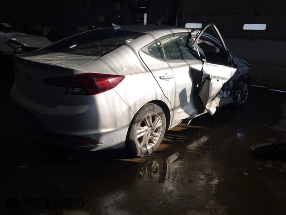 2020 Hyundai Elantra SEL z VIN 5NPD84LF6LH536895, wystawiony jako IAAI lot #41582103 z przebiegiem 15 533 mil mil oraz . Historia ofert i sprzedaży dostępna na DreamBid. Obrazek 4.