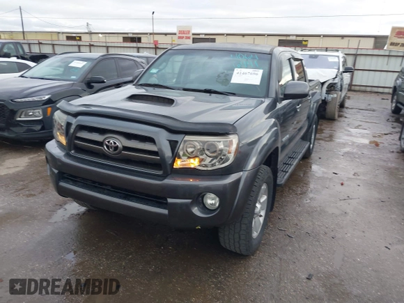 2009 Toyota Tacoma z VIN 3TMLU42N09M034743, wystawiony jako IAAI lot #41467696 z przebiegiem 129 395 mil mil oraz . Historia ofert i sprzedaży dostępna na DreamBid. Obrazek 17.