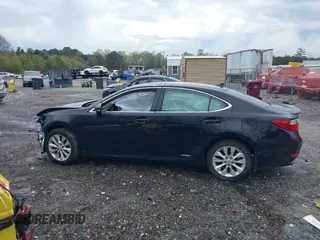 2013 Lexus ES 300h with VIN JTHBW1GG2D2023062, listed as a IAAI auction lot 41918988 with 88,568 mi miles and . Bid and sale history available at DreamBid. Image 15.