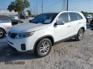 2015 Kia Sorento LX with VIN 5XYKT3A69FG575172, listed as a IAAI auction lot 42151412 with 161,823 mi miles and . Bid and sale history available at carsss.com. Image 2.