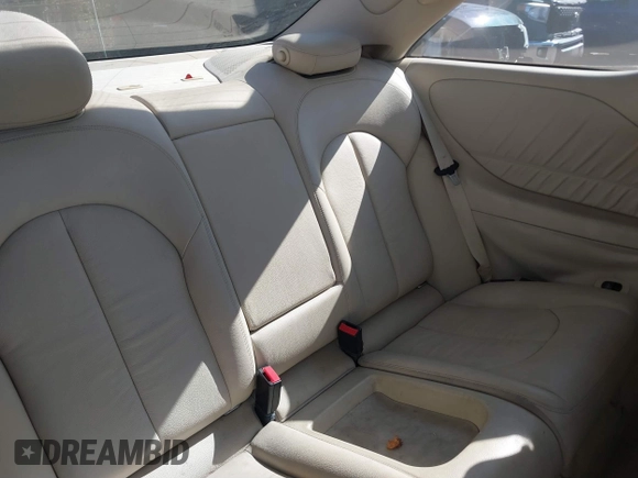 2008 Mercedes-Benz CLK 350 with VIN WDBTJ56H38F238341, listed as a IAAI auction lot 41857777 with 160,257 mi miles and . Bid and sale history available at carsss.com. Image 8.