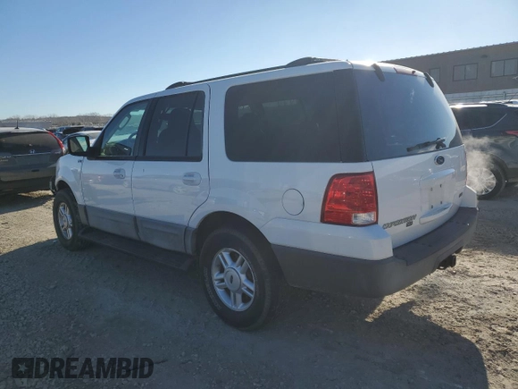2004 Ford Expedition Special Service with VIN 1FMPU16L14LB44683, listed as a Copart auction lot 82395484 with 204,997 mi miles and Salvage title. Bid and sale history available at DreamBid. Image 2.