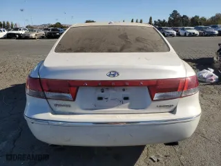 2008 Hyundai Azera Limited with VIN KMHFC46F28A311113, listed as a Copart auction lot 77003534 with 114,902 mi miles and Salvage Title. Bid and sale history available at carsss.com. Image 6.