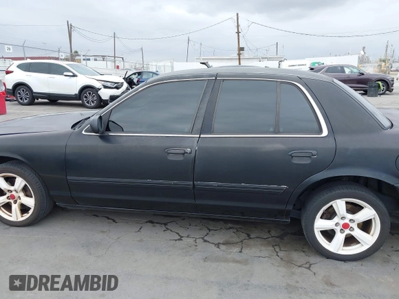2010 Ford Police Interceptor with VIN 2FABP7BV2AX137715, listed as a IAAI auction lot 42185553 with Not provided miles and . Bid and sale history available at DreamBid. Image 14.