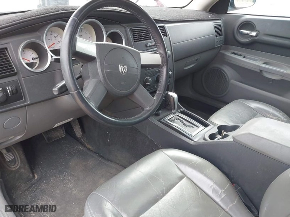 2005 Dodge Magnum SE with VIN 2D4FV48V75H129698, listed as a IAAI auction lot 41850776 with NaN miles. Bid and sale history available at carsss.com. Image 13.
