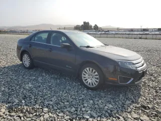2010 Ford Fusion Hybrid with VIN 3FADP0L35AR199816, listed as a Copart auction lot 61641495 with 146,871 mi miles and Salvage title. Bid and sale history available at DreamBid. Image 4.
