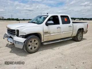 2013 GMC Sierra 1500 SLE with VIN 3GTP1VE0XDG330375, listed as a Copart auction lot 60629585 with 201,605 mi miles and Salvage title. Bid and sale history available at DreamBid. Image 1.