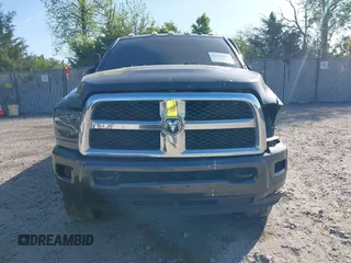 2018 Ram 2500 Tradesman z VIN 3C6UR5CL1JG390282, wystawiony jako IAAI lot #42133001 z przebiegiem 256 087 mil mil oraz . Historia ofert i sprzedaży dostępna na DreamBid. Obrazek 12.
