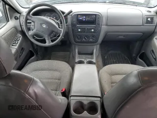 2005 Ford Explorer XLS z VIN 1FMZU62K95UA75594, wystawiony jako Copart lot #87932895 z przebiegiem 248 661 mil mil oraz Tytuł czysty. Historia ofert i sprzedaży dostępna na DreamBid. Obrazek 8.