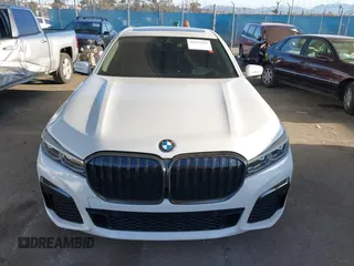 2020 BMW 7 Series 750i xDrive with VIN WBA7U2C07LGM26660, listed as a IAAI auction lot 41972591 with 30,786 mi miles. Bid and sale history available at carsss.com. Image 12.