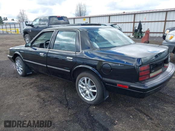 1994 Oldsmobile Cutlass Ciera S z VIN 1G3AG55MXR6379463, wystawiony jako IAAI lot #42000577 z przebiegiem 152 237 mil mil oraz . Historia ofert i sprzedaży dostępna na DreamBid. Obrazek 3.