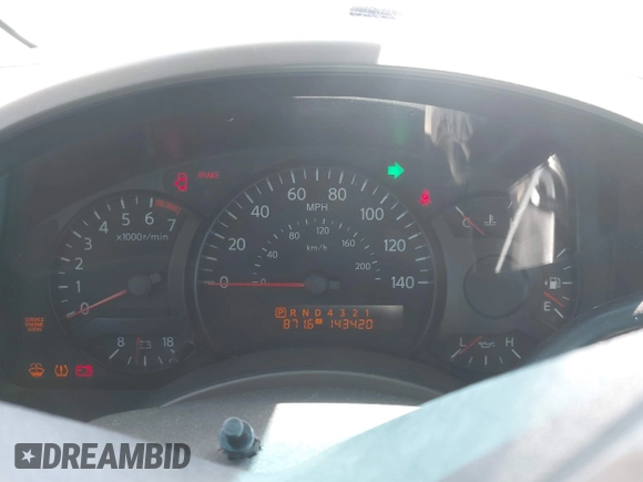 2006 Nissan Titan XE z VIN 1N6AA06B06N551578, wystawiony jako IAAI lot #42403828 z przebiegiem 143 420 mil mil oraz . Historia ofert i sprzedaży dostępna na DreamBid. Obrazek 7.