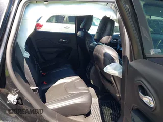 2019 Jeep Cherokee Latitude Plus with VIN 1C4PJMLB1KD465933, listed as a IAAI auction lot 42624557 with 68,045 mi miles and . Bid and sale history available at DreamBid. Image 8.