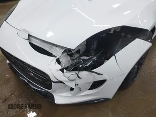 2015 Jaguar F-Type R z VIN SAJWA6DA3FMK21267, wystawiony jako IAAI lot #42116034 z przebiegiem 60 044 mil mil oraz . Historia ofert i sprzedaży dostępna na DreamBid. Obrazek 6.