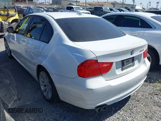 2011 BMW 3 Series 328i with VIN WBAPH5C55BA444514, listed as a IAAI auction lot 42127810 with 148,622 mi miles and . Bid and sale history available at carsss.com. Image 3.